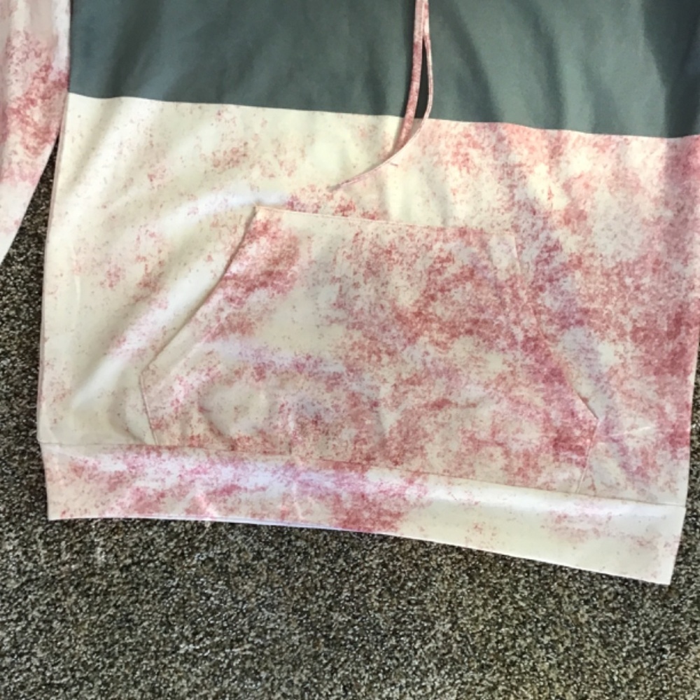 Super Cute “Exclusive” Lightweight Hoodie sweatshirt Sz L - Picture 2 of 7